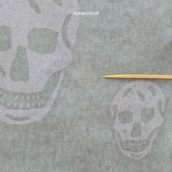 Alexander McQueen Silk Chiffon Classic Skull Scarf Sage Green - Picture 11 of 16